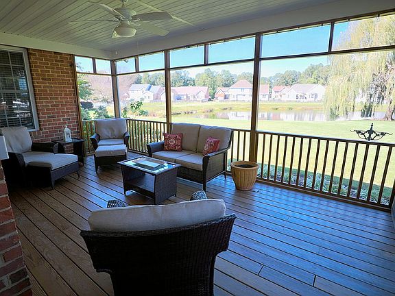 Screened back Porch