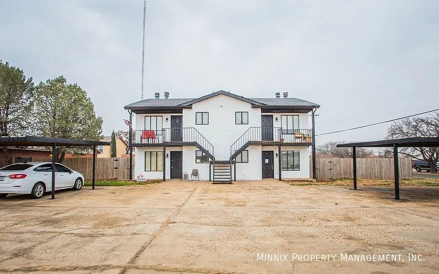 2 Bedroom | 7402 Waco Ave. #D — Photo 3