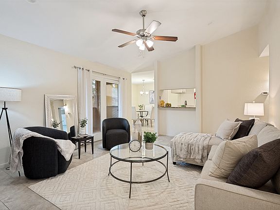 4th image of 1109 Calico Ln APT 1822
