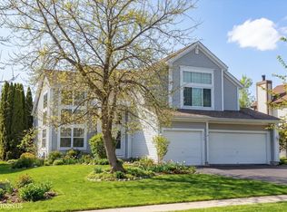 1728 Village Ct, Crystal Lake, IL 60014