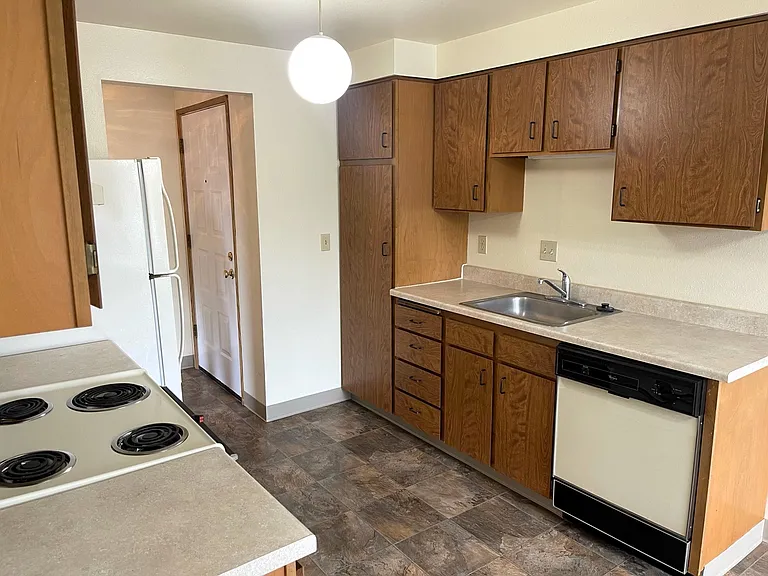Chestnut Place Apartments — Photo 16