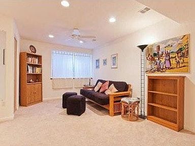 Large basement room with own bathroom and closet (great 3rd