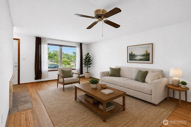 3rd image of 10406 55th Avenue S