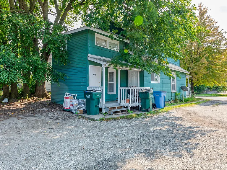 416 W Saginaw St — Photo 12