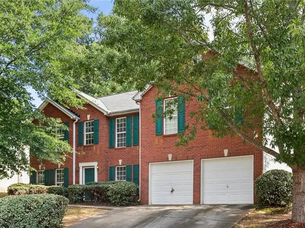 6037 Fairington Farms Ln, Lithonia, GA 30038