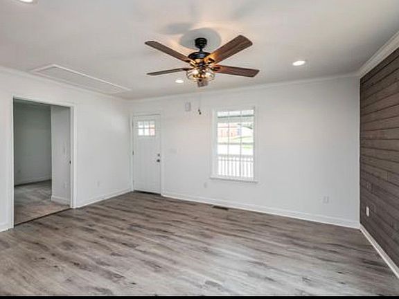 2nd image of 208 Heatherly Dr