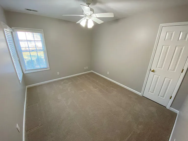 102 College Ave — Photo 20
