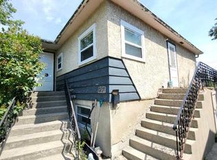 2522 W 17th St SE, Calgary, AB T2G 3V9