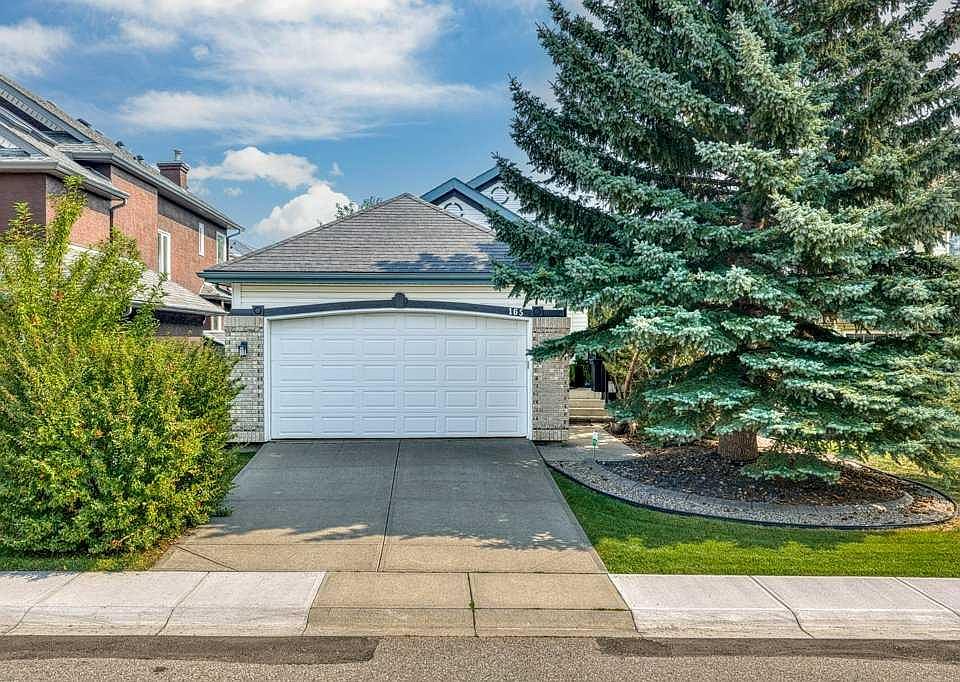 1st image of 165 N Douglasview Rise SE