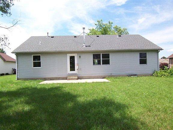 3rd image of 225 Christina Way