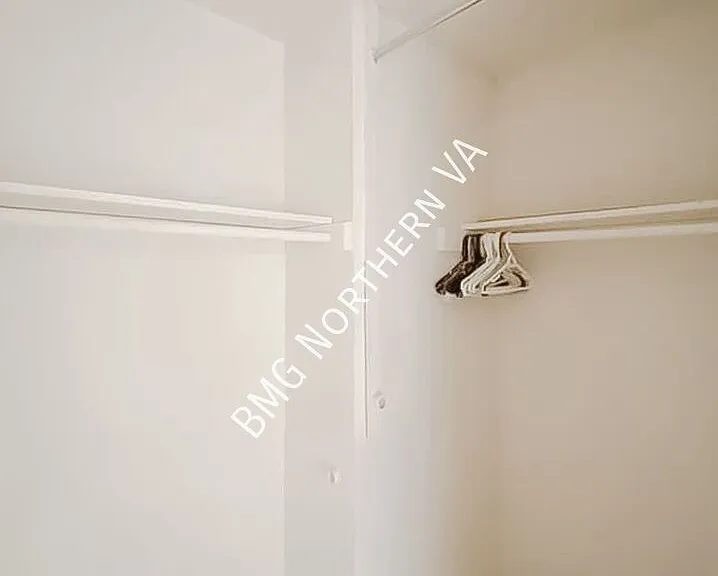 4570 Macarthur Blvd NW #202 — Photo 8