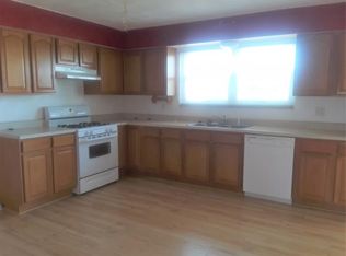 2947 Old Troy Rd, Glen Carbon, IL 62034