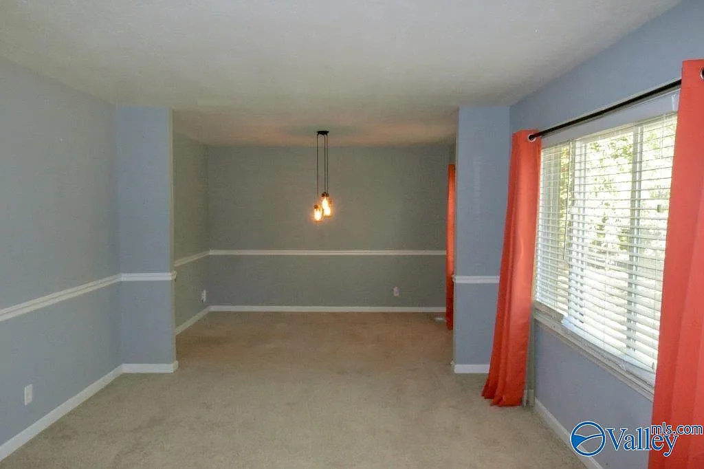 4 bed, 2.0 bath, 1800 sqft, $1,750 — Photo 3