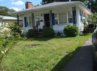 68 Dryden Blvd, Warwick, RI 02888