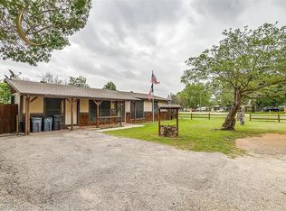 108 Sally St, Joshua, TX 76058