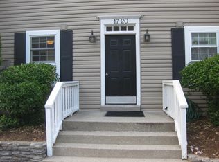 410 Mockingbird Valley Rd APT 17-2, Louisville, KY 40207