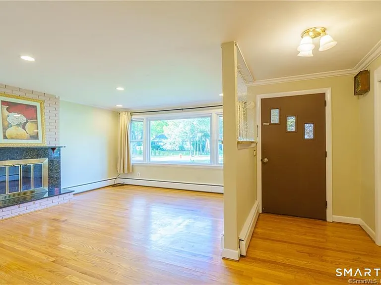 33 Sky View Dr — Photo 4