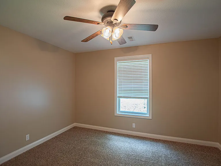 2228 Killington Dr — Photo 18