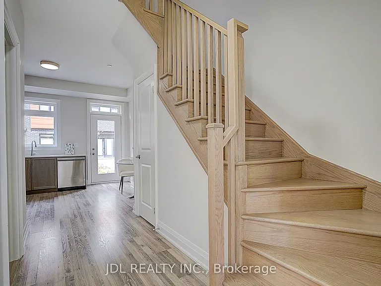 370 Red Maple Rd #D-119 — Photo 11