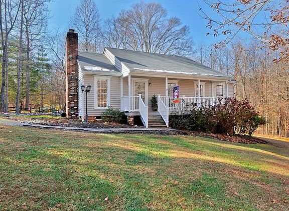 3rd image of 1329 Pine Creek Bluff Dr