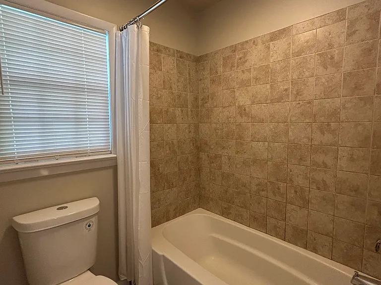 630 Wallace St — Photo 22