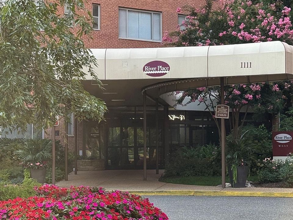 1st image of 1111 Arlington Blvd APT 928
