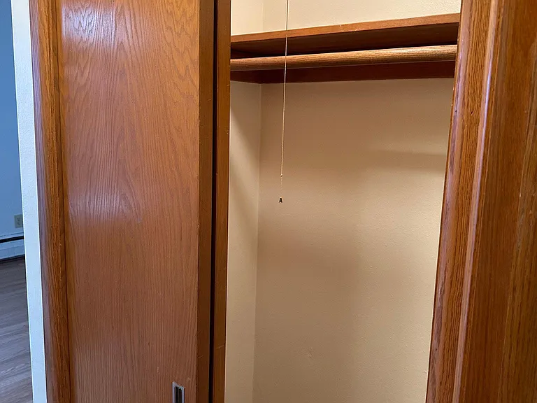 505 E Henry Clay St #101 — Photo 5