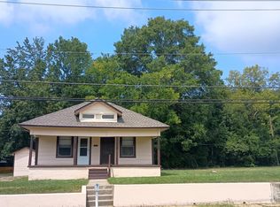 1234 Martin Luther King Dr, Laurel, MS 39440