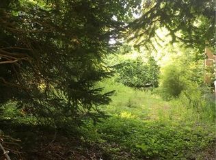 329 Castlegate Rd, Pittsburgh, PA 15221