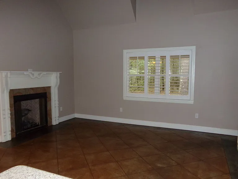 231 Holliman Rd — Photo 11
