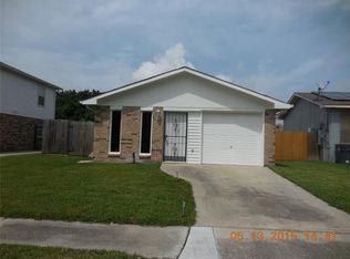 7521 Vincent St, New Orleans, LA 70128