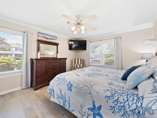 2200 W 2nd St #104, Gulf Shores, AL 36542