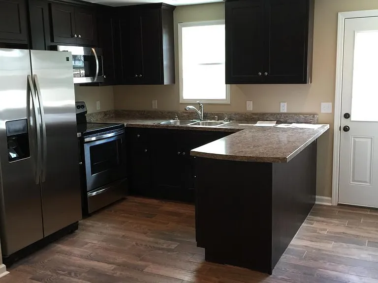 120 Forbes Dr #B — Photo 4