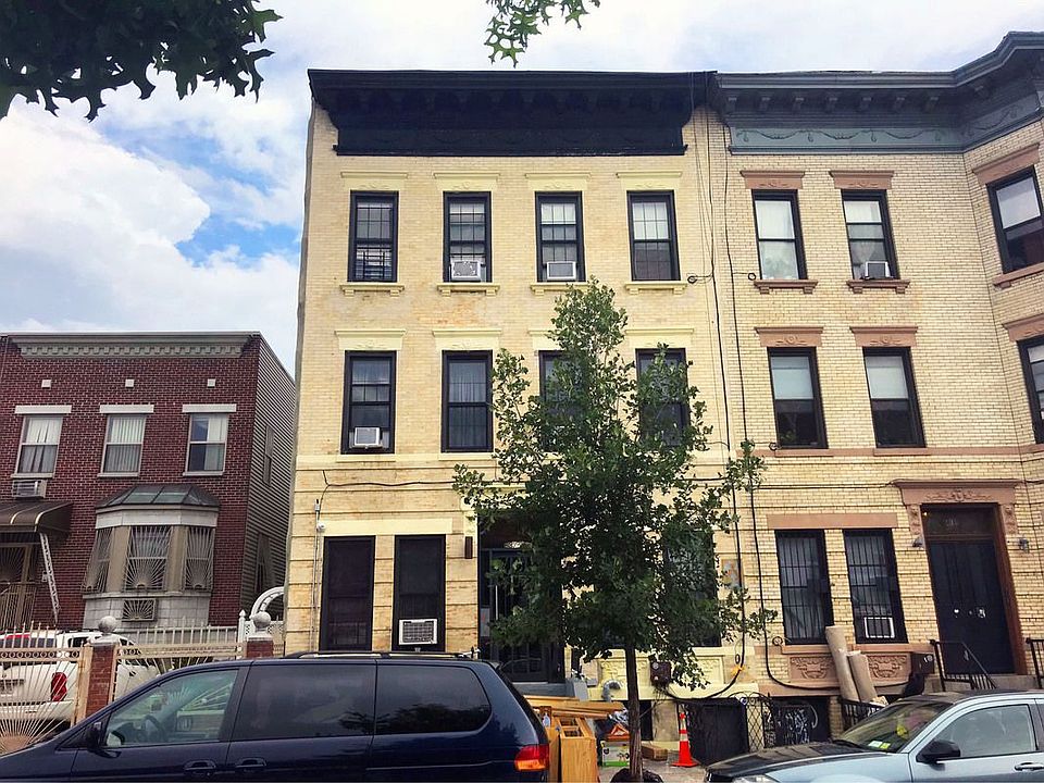 1st image of 300 Palmetto St