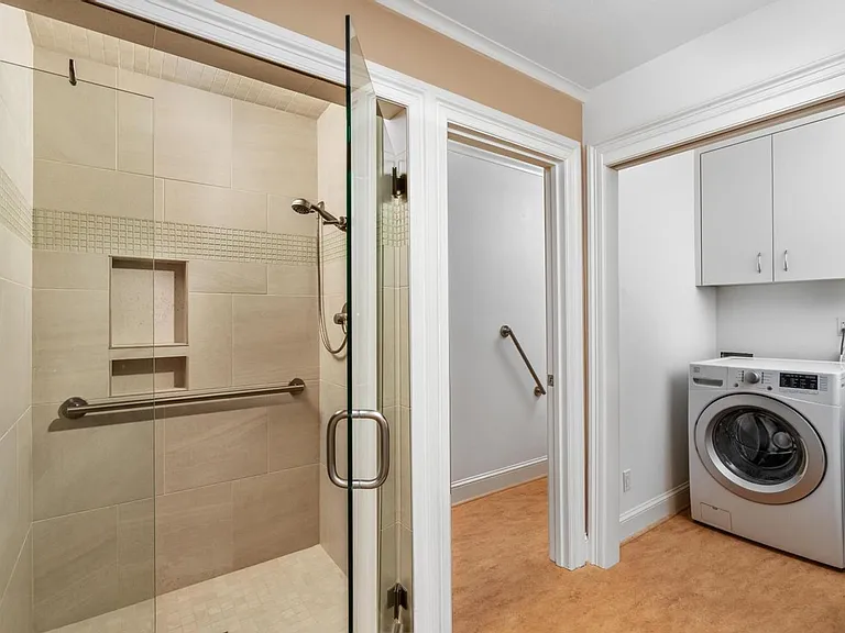 318 SE Spokane St #3 — Photo 21