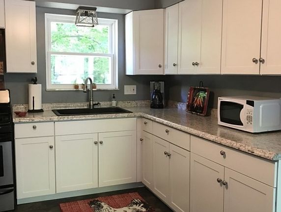 3rd image of 1381 Mac Dr
