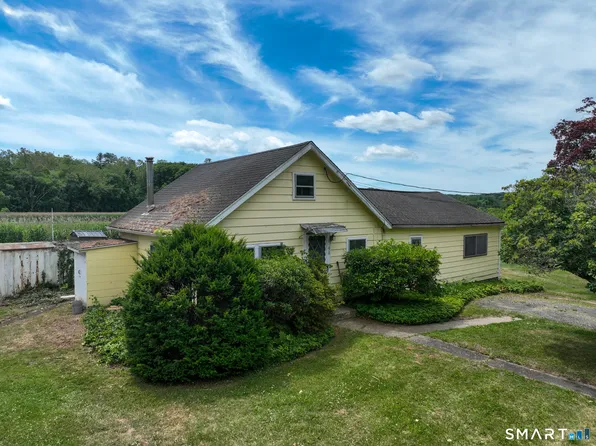 90 Water Street, Chester, CT 06412