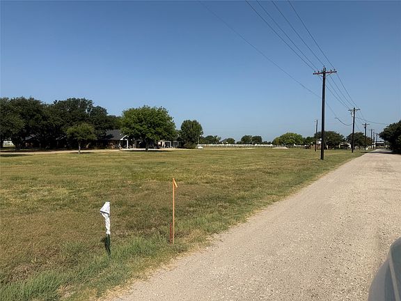 2nd image of 1107 Hunter Ln