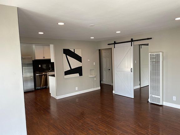 3rd image of 2660 Gough St APT 101