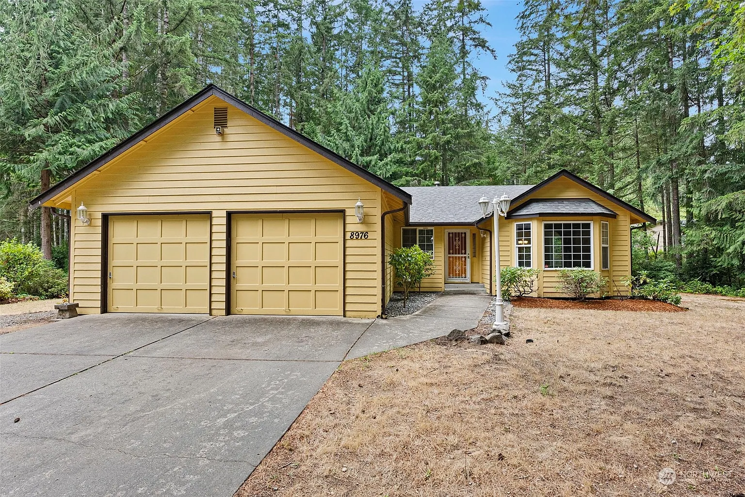 8976 Pebble Place SE photo 1