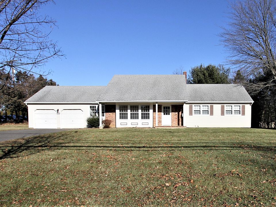 1st image of 452 Stillwells Corner Rd
