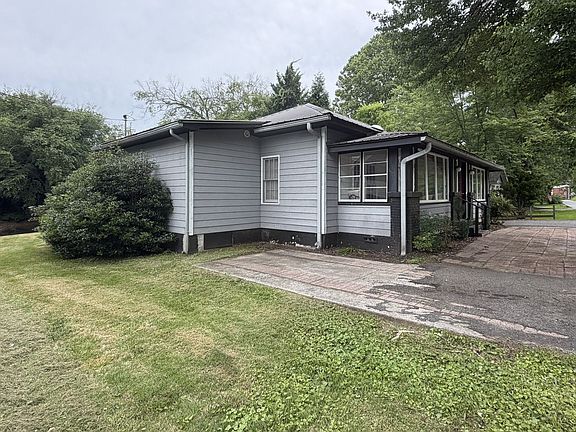2nd image of 278 Toccoa Ave