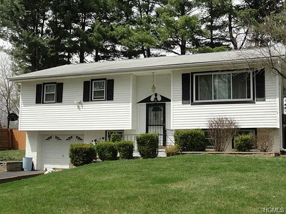 2nd image of 26 Vincent Dr