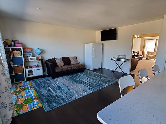 5th image of 14821 Chrysler Ct #41
