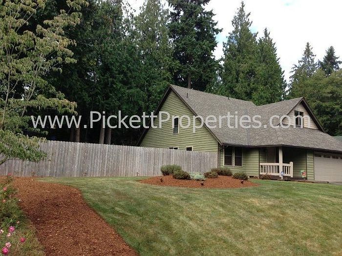 1st image of 3684 NE Liverpool Dr