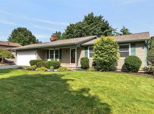 36 Weatherwood Ln, Rochester, NY 14624