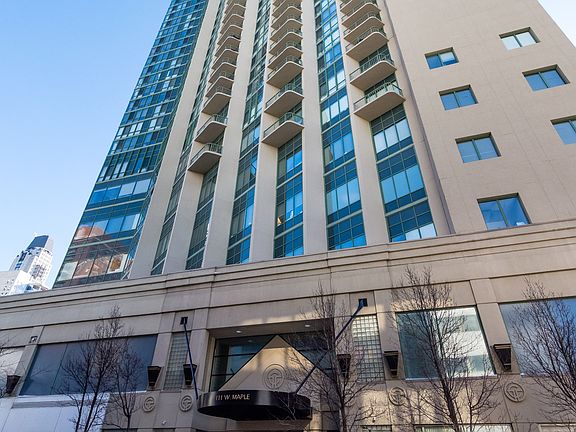 111 W Maple St Unit 1205, Chicago, IL 60610