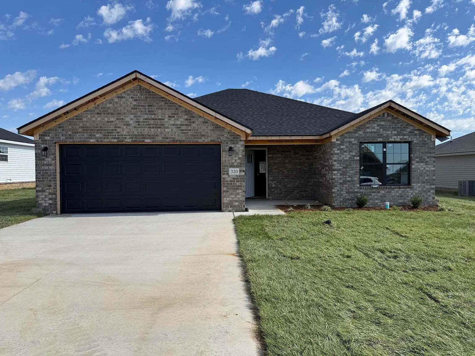 320 Whitley Way photo 1