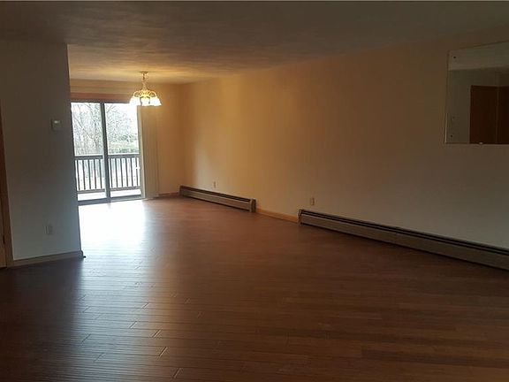 2nd image of 500 E Greenwich Ave APT 114