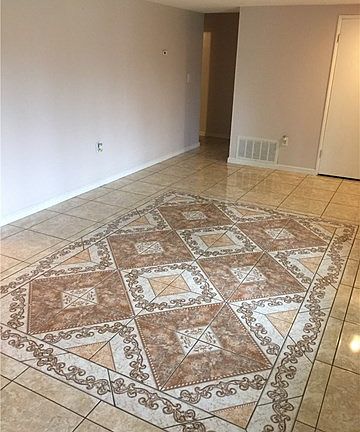 5th image of 1383 Eureka St